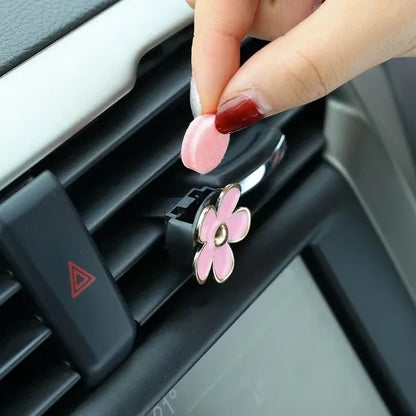 Car Outlet Vent Perfume Clips Conditioning Aromatherapy Freshener with Cute Flower Design